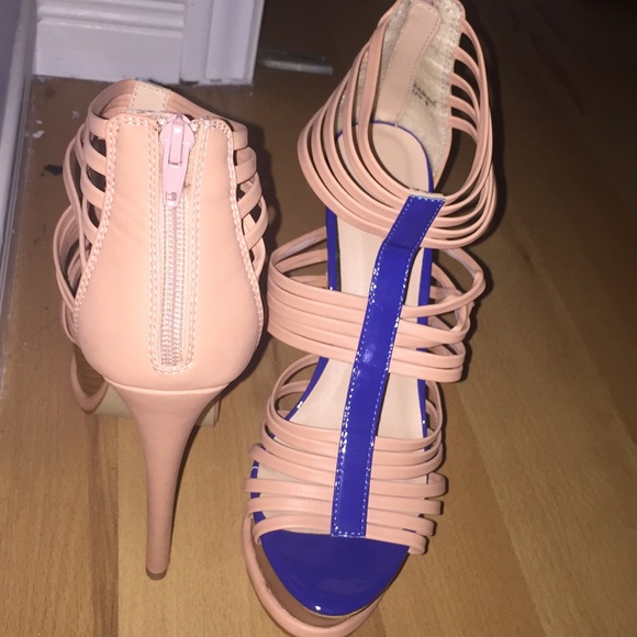 Platform heels - Picture 2 of 2